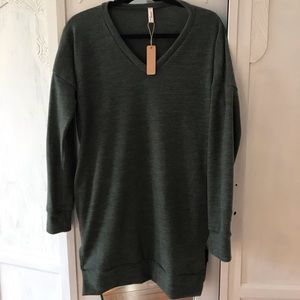 NWT Green tunic sweater